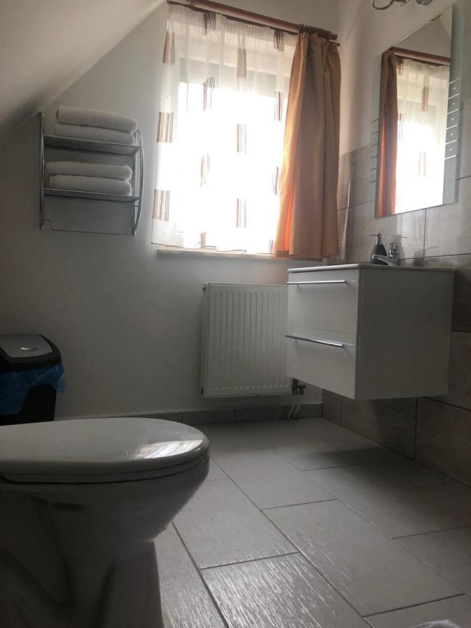 Napház Panzió Bed & Breakfast Tiszafured Ngoại thất bức ảnh